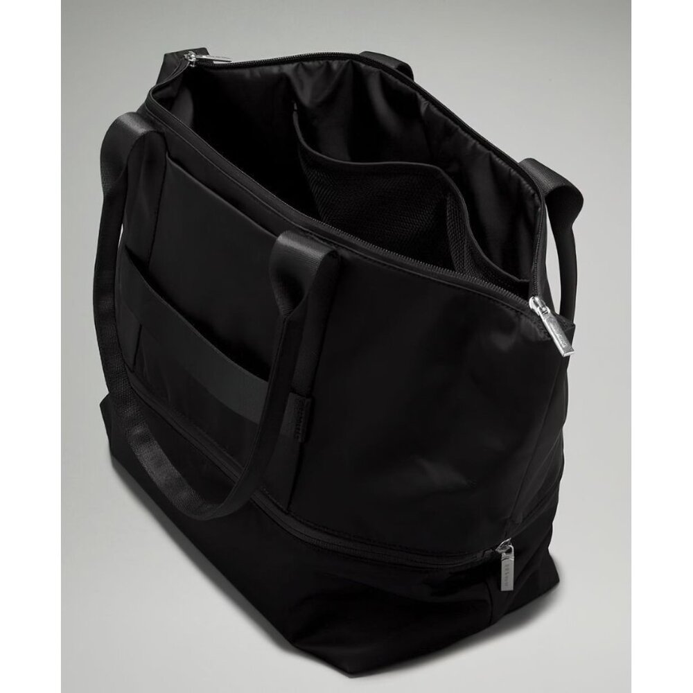 Lululemon City Adventurer Tote Bag 27L Black OS - Picture 8 of 14